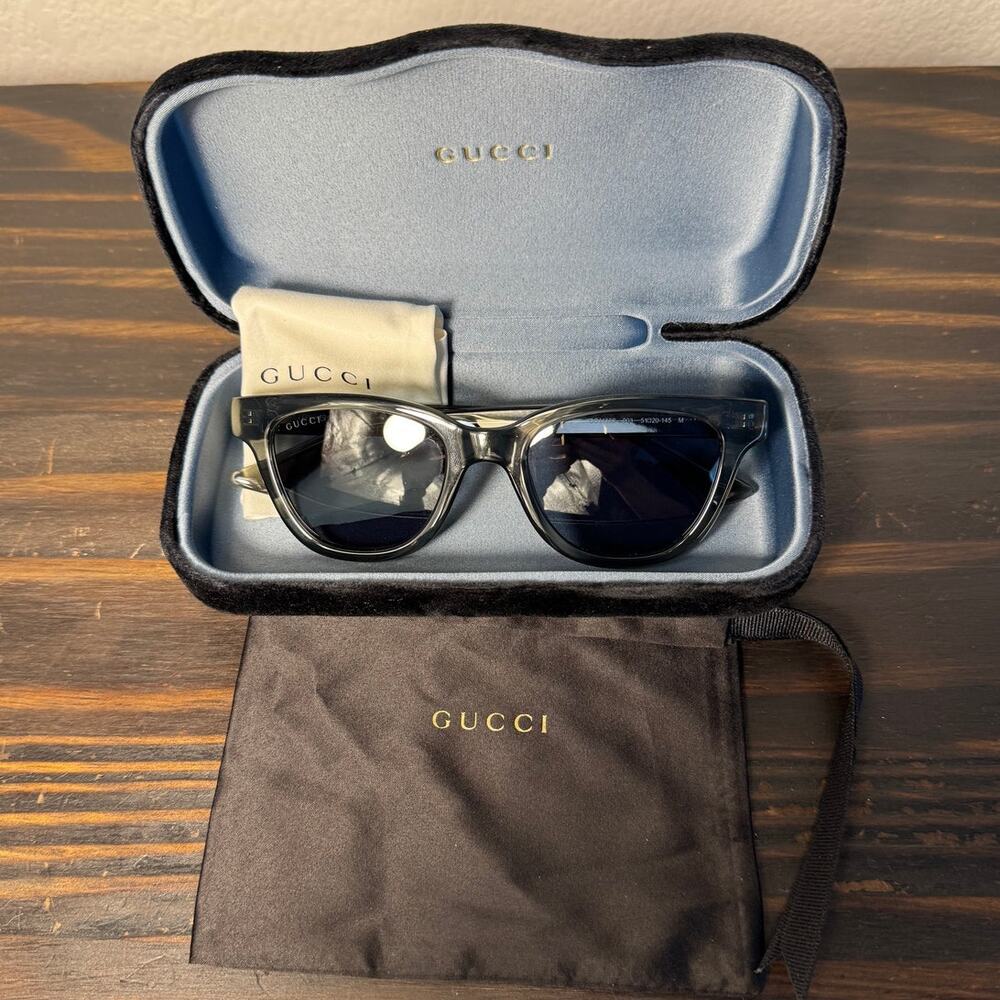 GUCCI‎ Rectangle Wayfarer Red & Green Logo Sunglasses